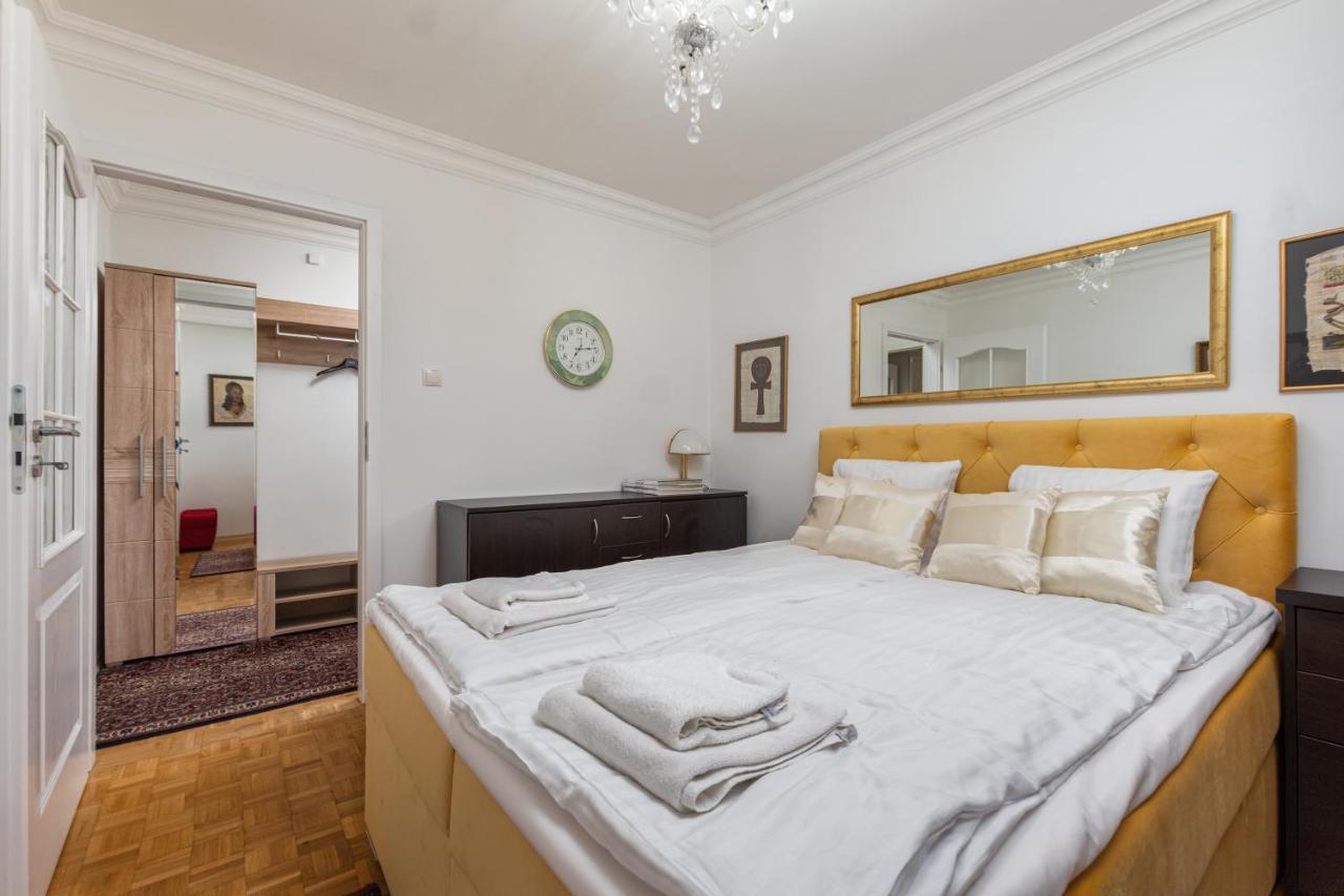 Chmielna 104 By Homeprime Varšava Exteriér fotografie